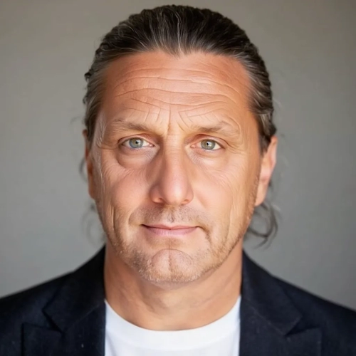 Andrea Costa: il viaggio da Lucca all’Est Europa fino al trionfo in Italia