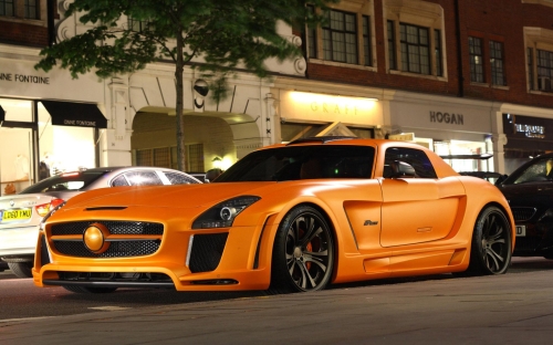 Mercedes-Benz lancia la nuova auto da sogno: SLS AMG Roadster