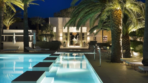Hotel Sezz: un universo lussureggiante nel cuore di Saint Tropez