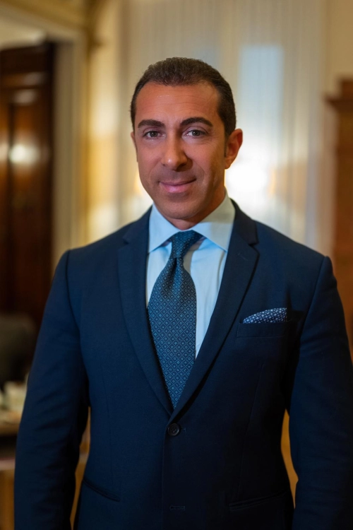 Glutei forti, tonici e modellati. I consigli di Massimo Alparone, il Sarto del Fitness